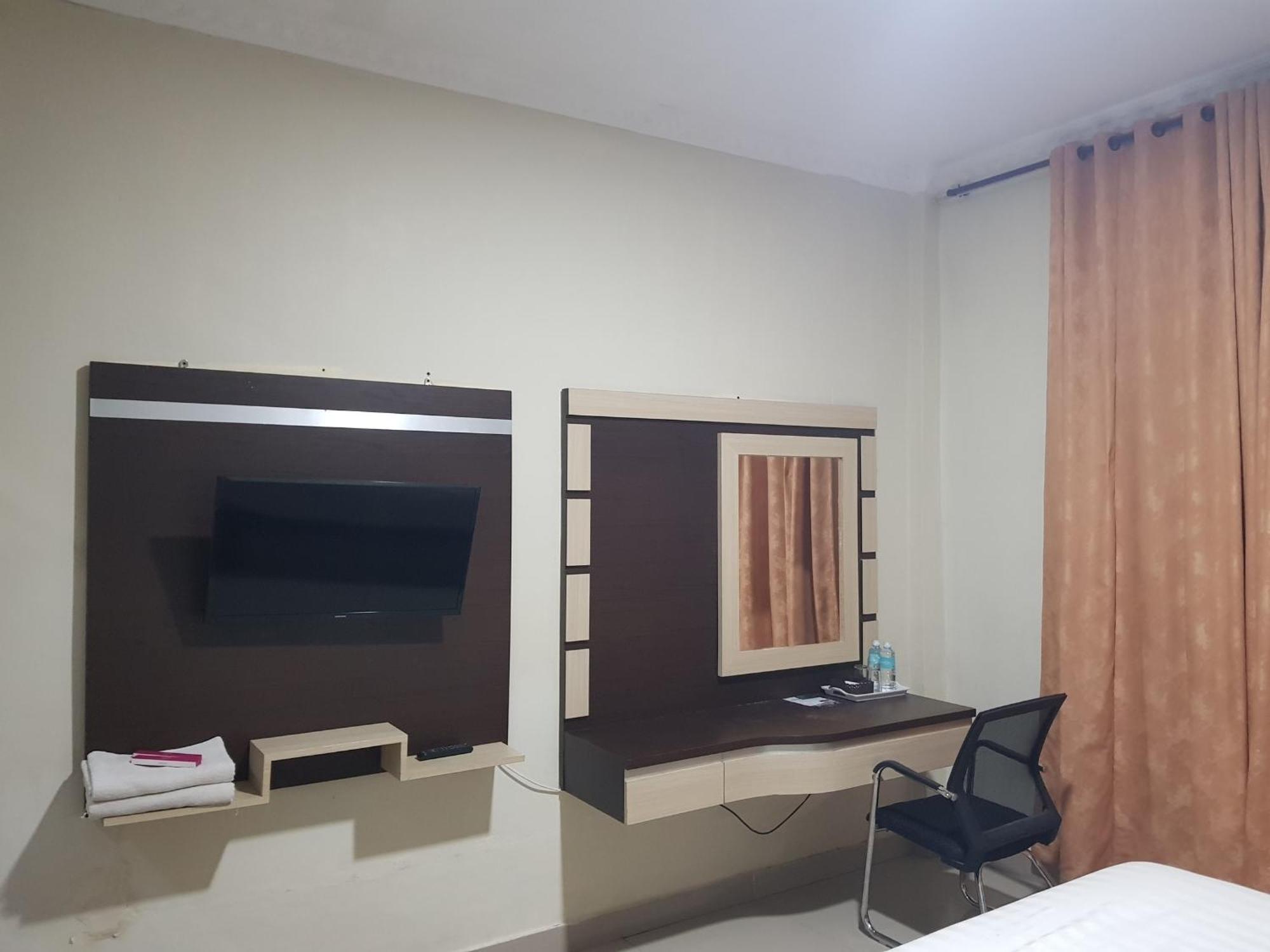 Capital O 93263 Linge Land Hotel Takengon Exterior photo
