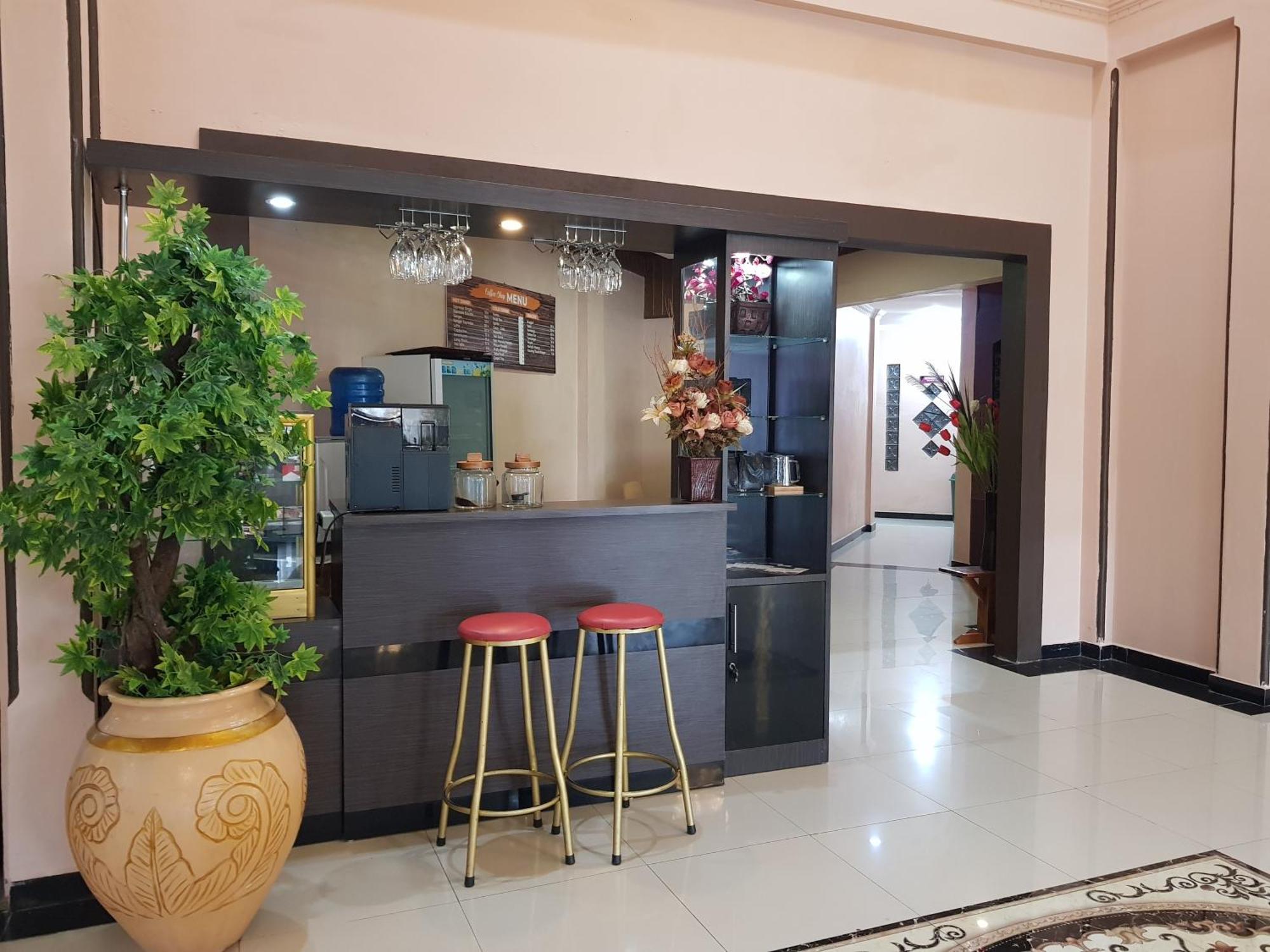 Capital O 93263 Linge Land Hotel Takengon Exterior photo