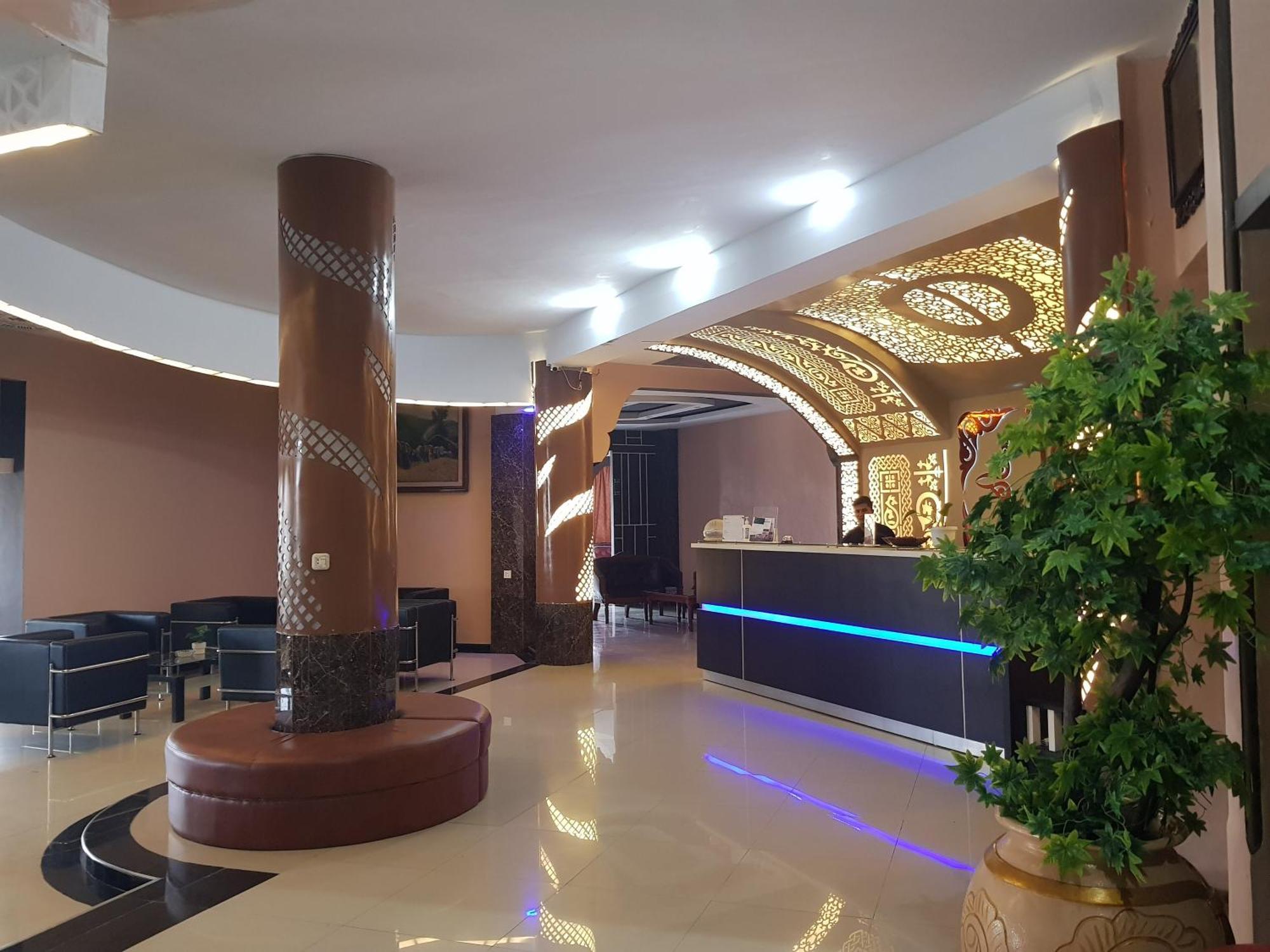 Capital O 93263 Linge Land Hotel Takengon Exterior photo